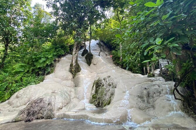 Private Guided Rainbow Cave Unseen Canyon and Lanna temple - Who should book this tour (and who should pass)